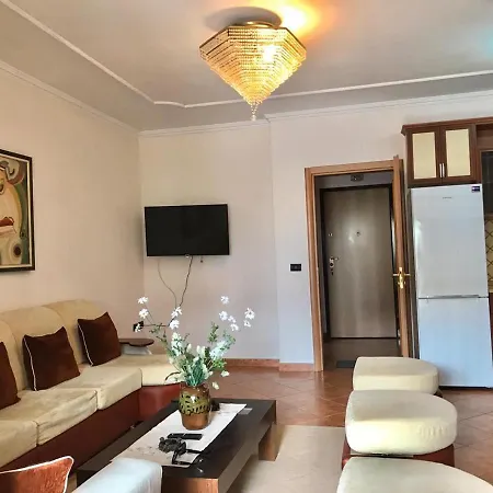 25 Retreat Mansion דירה